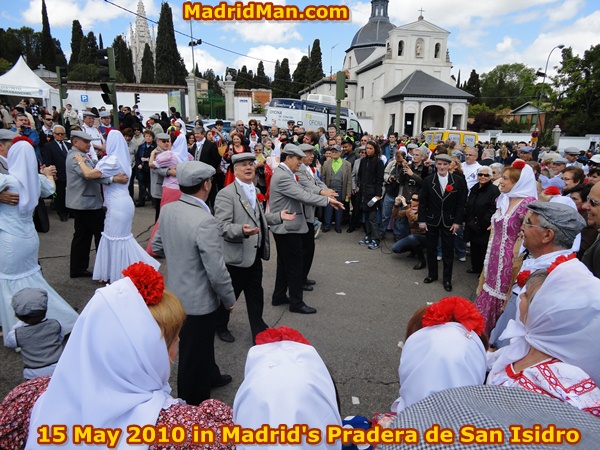 San-Isidro-Madrid-2010-Chulapos-Chulapas.jpg