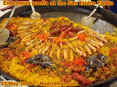 enormous-paella-san-isidro.jpg