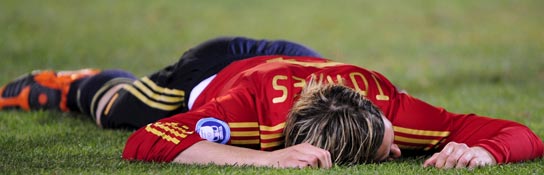 fernando-torres-spain-loses-to-usa-2009.jpg