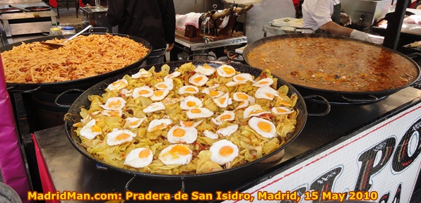 fried-eggs-on-fried-potatoes-San-Isidro-Madrid-2010.jpg