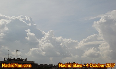 madrid-sky-4-oct-2007.JPG