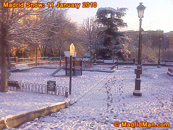 madrid-snow-park-11-january-2010.jpg