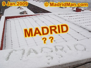 madrid-snow-rooftop-jan2009.jpg